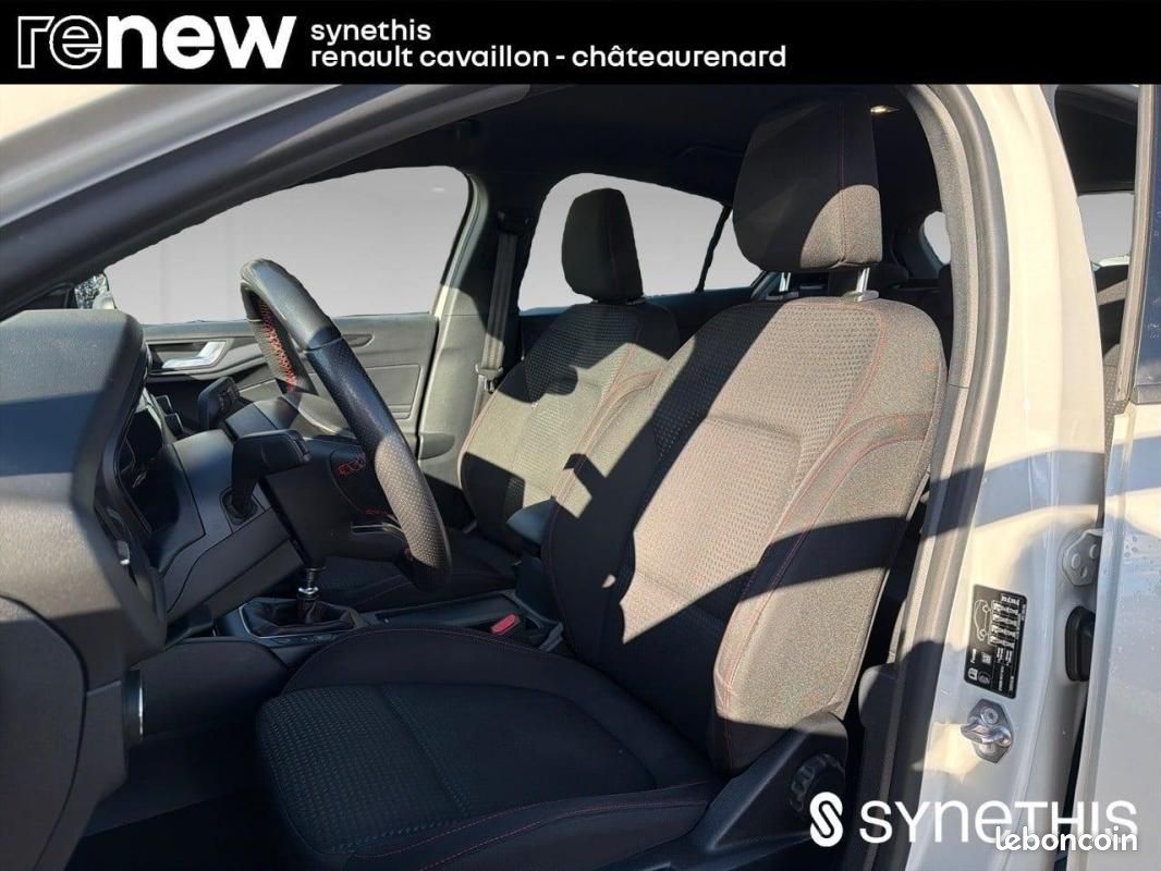 Ford Focus 1.0 EcoBoost 125 S&S ST Line (image 8)