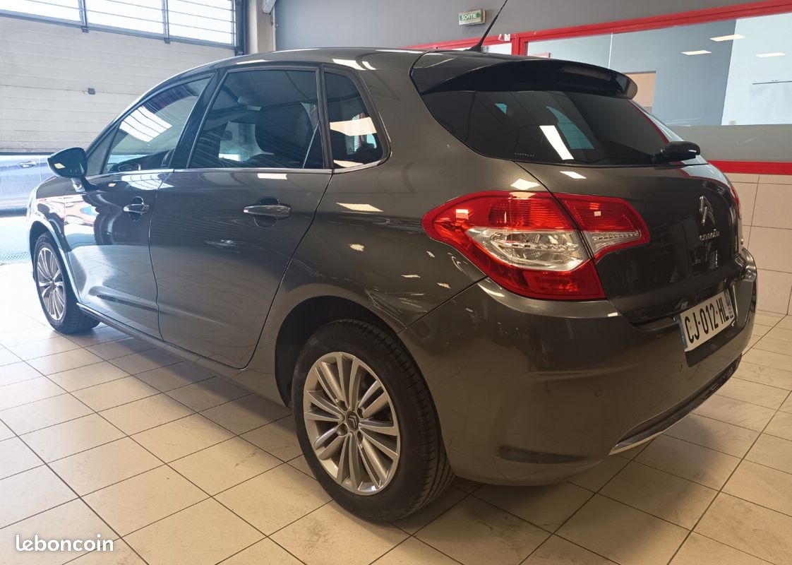 CITROËN C4 Phase II, 1.6 HDI 90CH, Finition CONFORT, DISTRIBUTION OK, CT OK, GARANTIE 6 MOIS (image 4)
