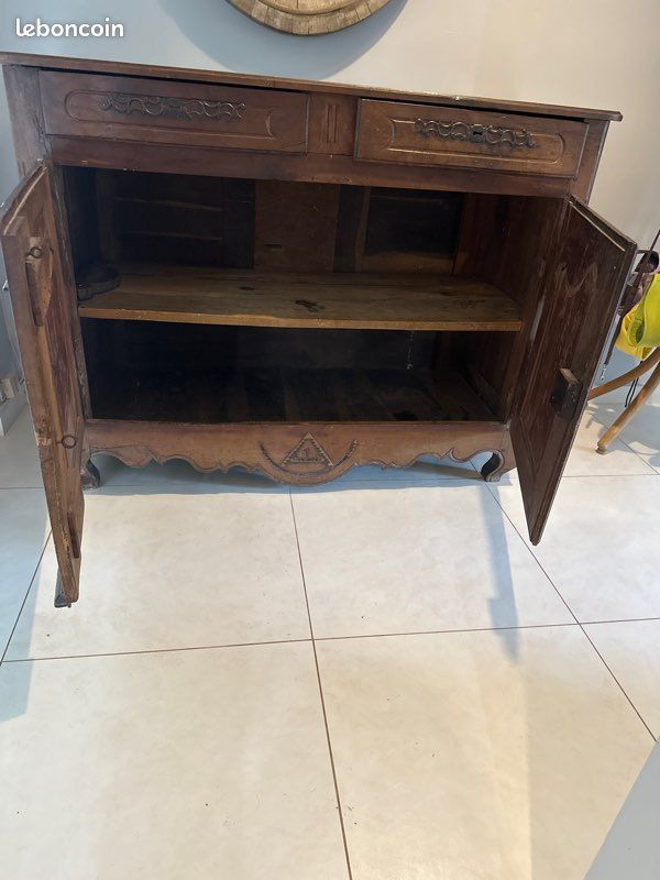 Buffet en bois massif (image 2)