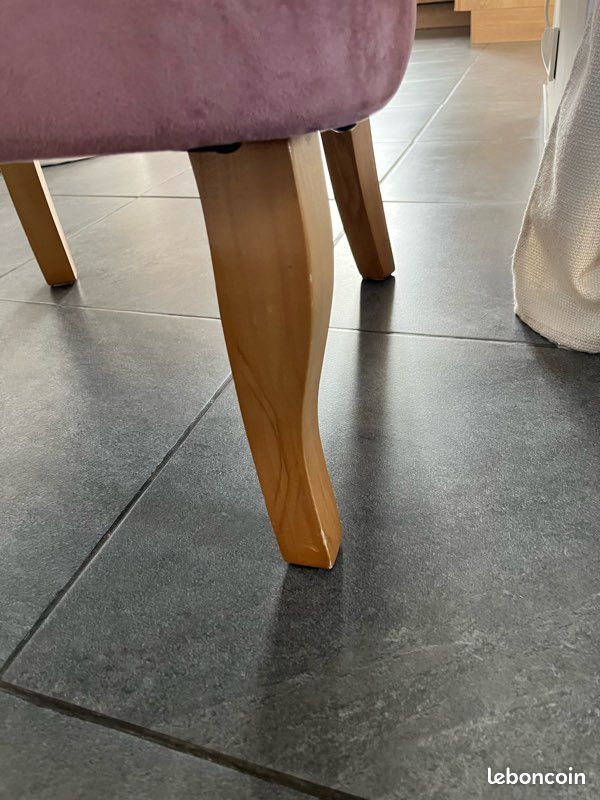 Fauteuil rose (image 4)