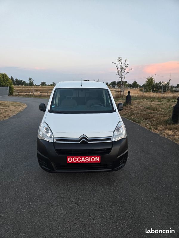 Ciitroen berlingo 1.6hdi,29/12/2014,137000km (image 1)