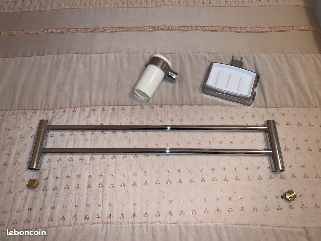 Accessoires salle de bain, chrome brillant (image 1)