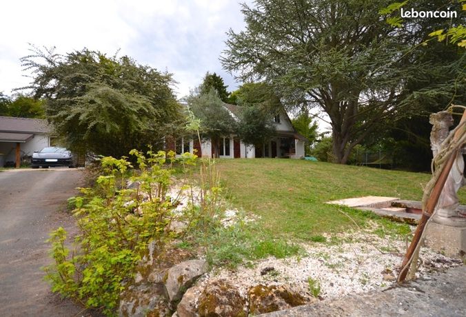 Maison 6 pièces 248 m²