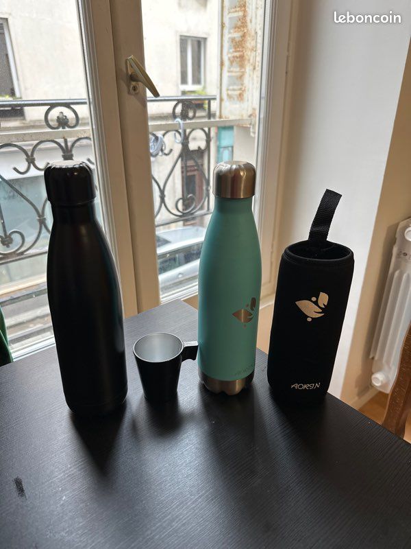 Deux. Thermos neuf (image 1)