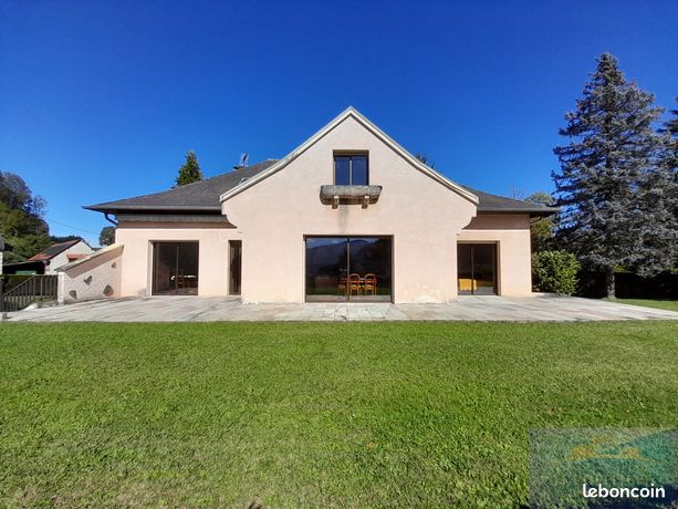 Villa 6 pièces 220 m²