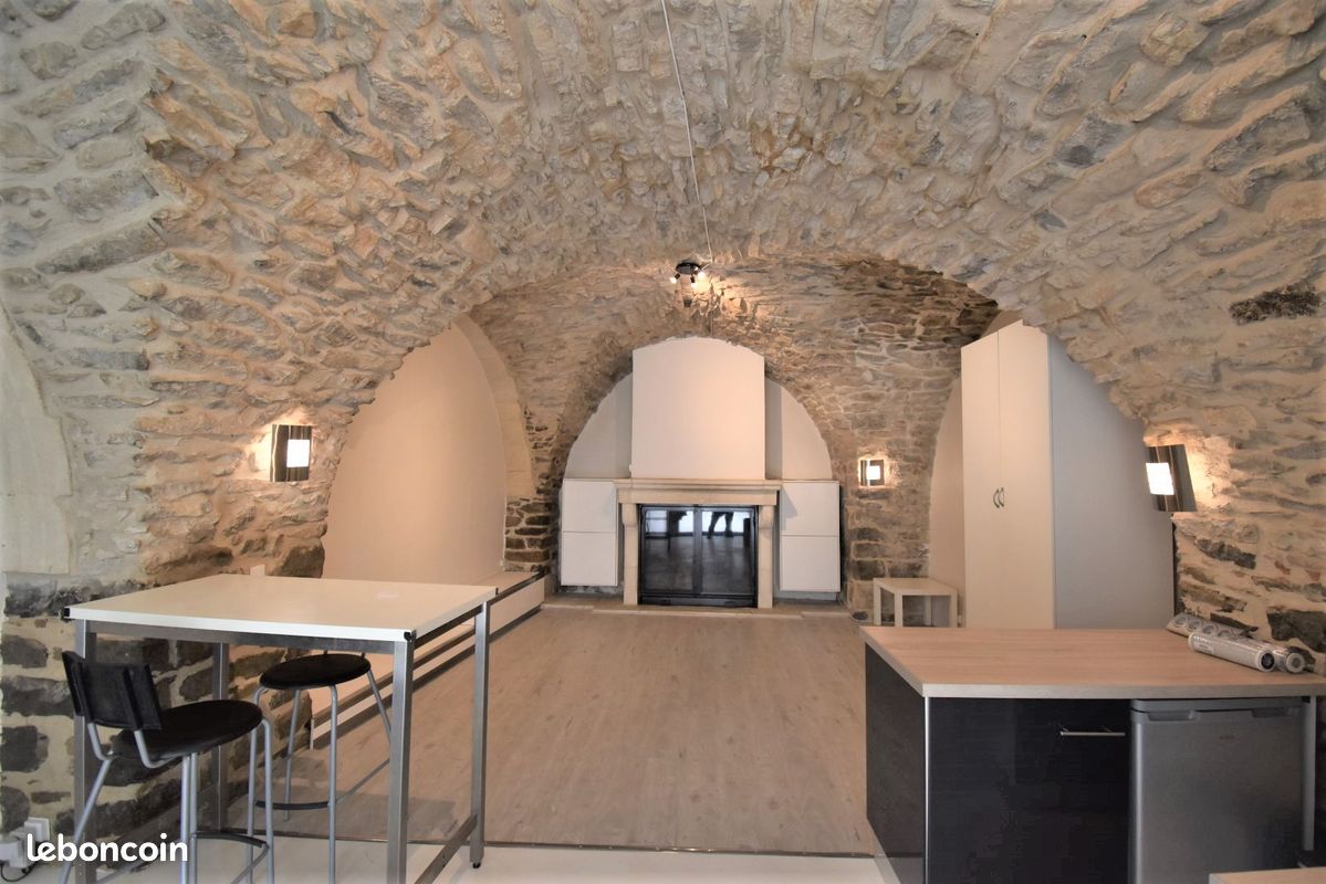 Appartement 1 pièce 35 m² · à Nîmes · 35 m² · 600 €
