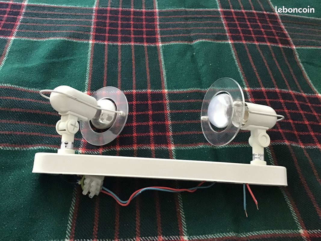 Luminaire deux ampoules dirigeables (image 2)