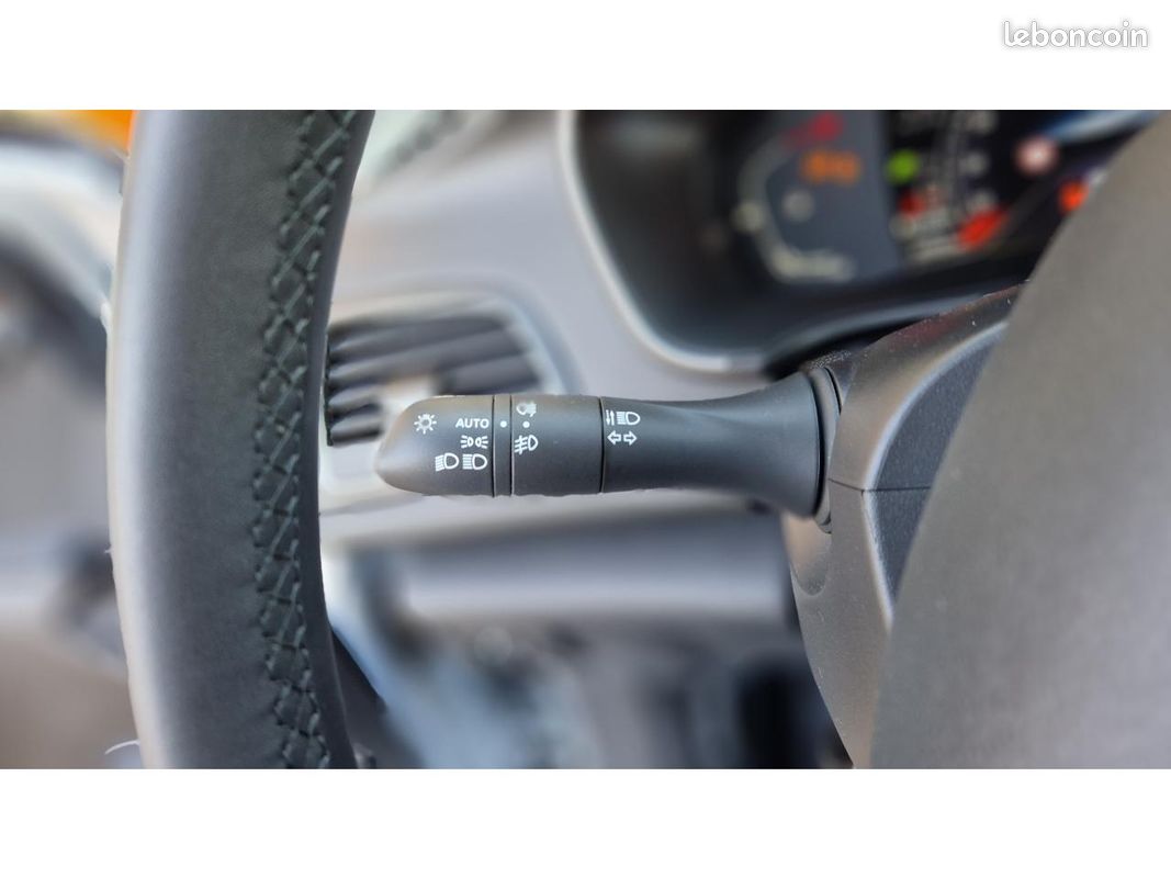 RENAULT MEGANE Mégane 1.5 Blue dCi - 115 - BV EDC 2023 IV BERLINE Techno PHASE 2 (image 43)