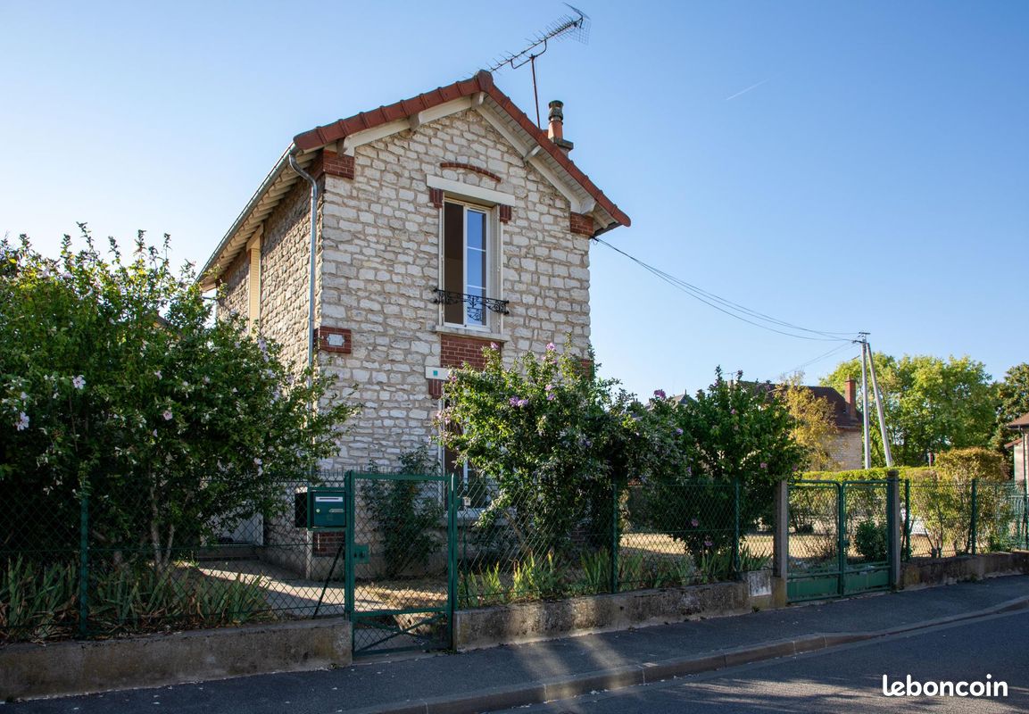 Maison 3 pièces 56 m² · à Mantes-la-Jolie · 56 m² · 242 000 €