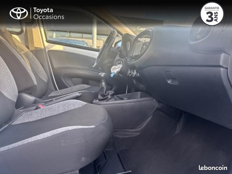 Toyota Aygo X 1.0 VVT-i 72ch Dynamic MY23 (image 9)