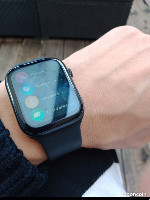 Montre connectée + écouteurs bluetooth+ deux bracelets (image 2)