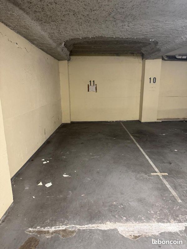 Parking 1 pièce · à Bordeaux · 25 000 €