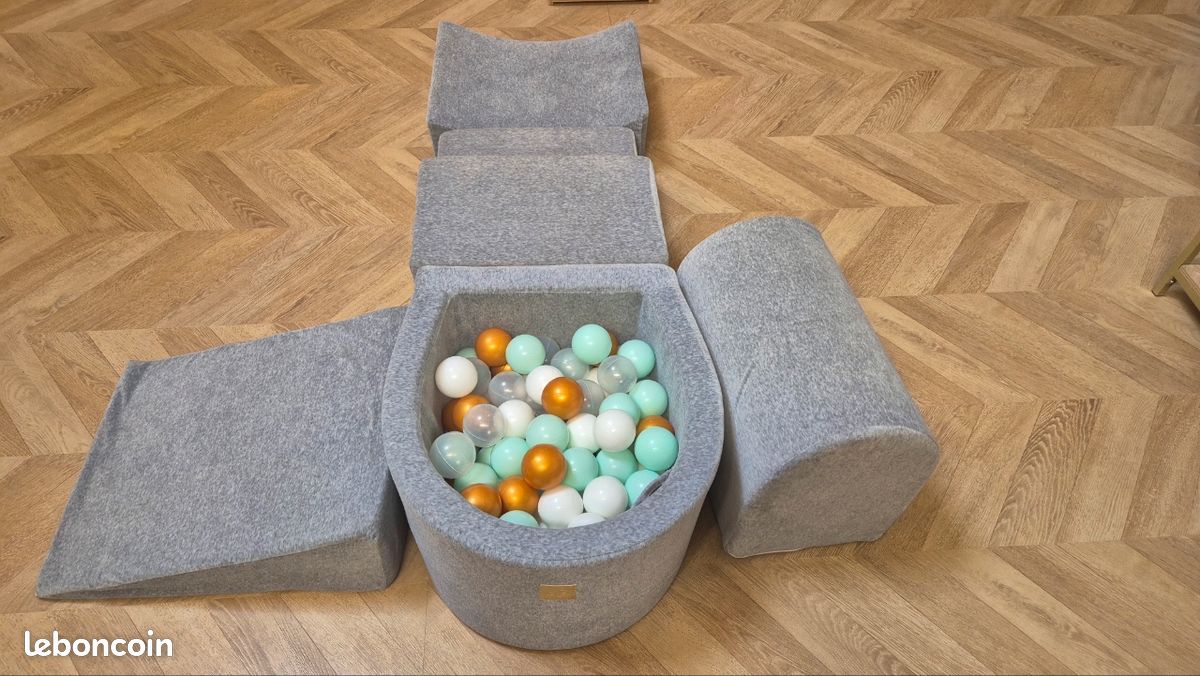 🧸 Piscine à balles + modules en mousse – Excellent état (image 2)