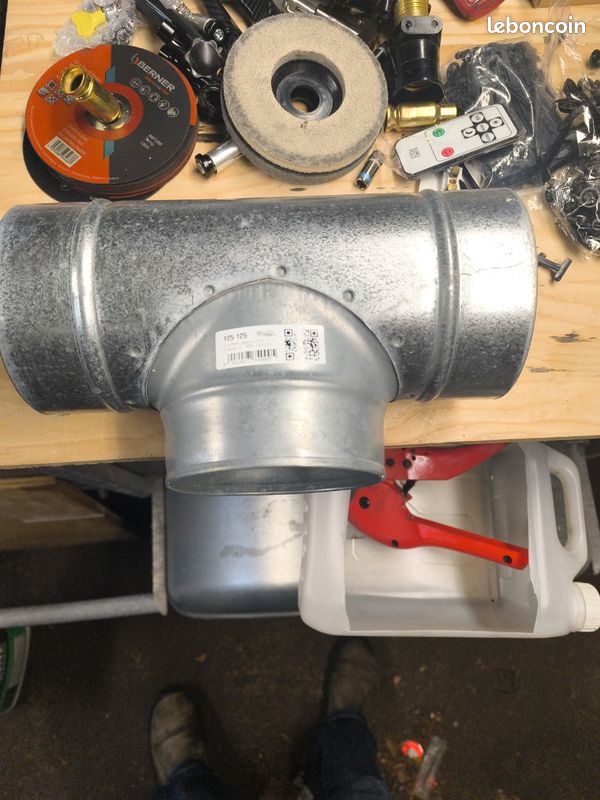 Raccord galvanisé T 125 mm (image 1)