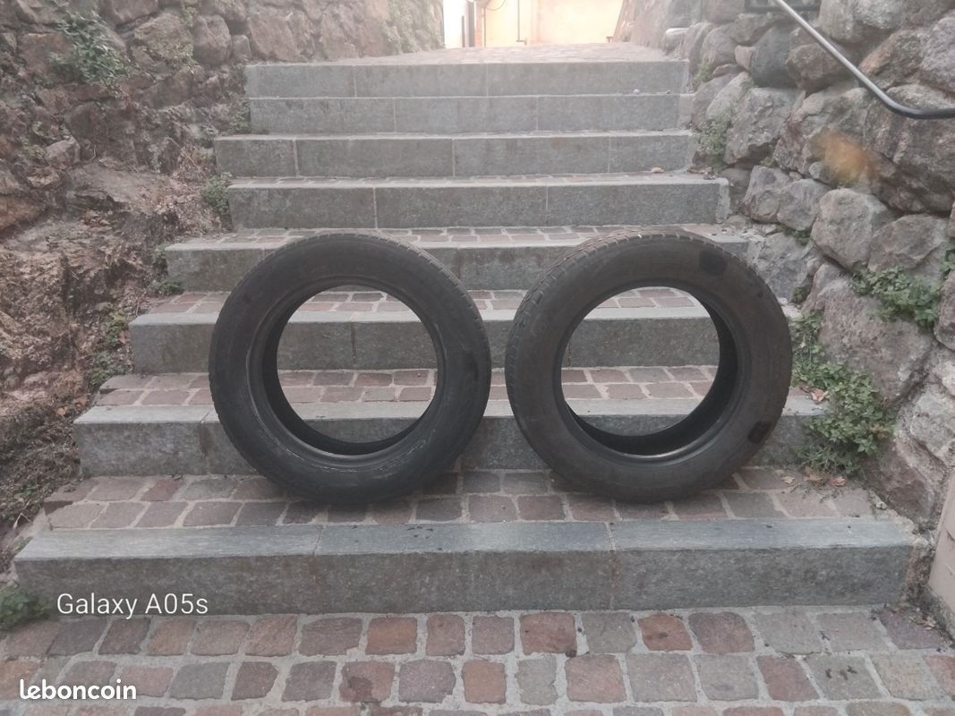 À vendre deux penue bon état référence 185 / 65/ R / 15 (image 2)