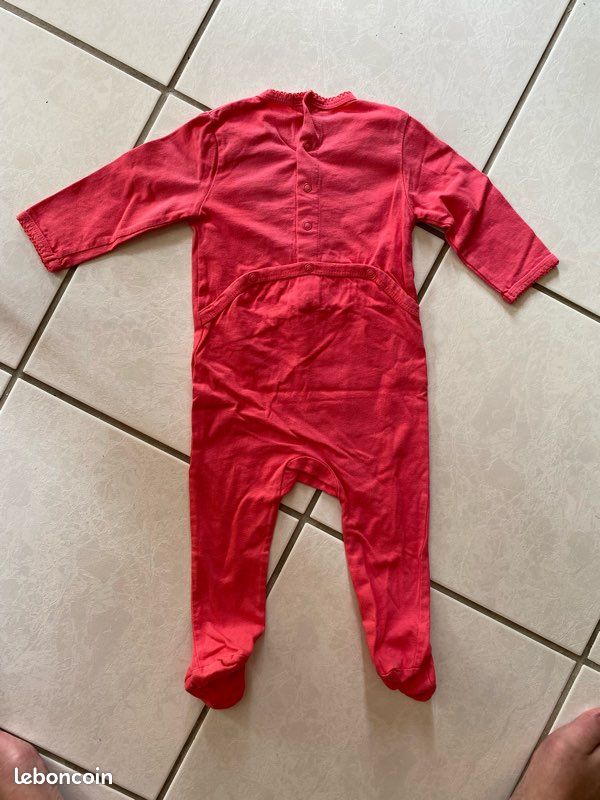 Pyjama Kiabi 12 mois fuschia très bon état (image 4)