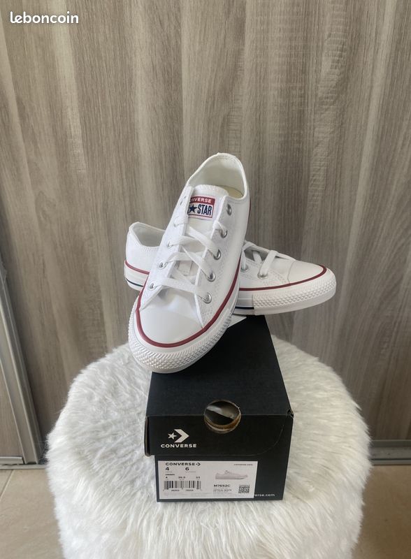 Converse All Star Chuck Taylor taille 36.5 neuves (image 1)
