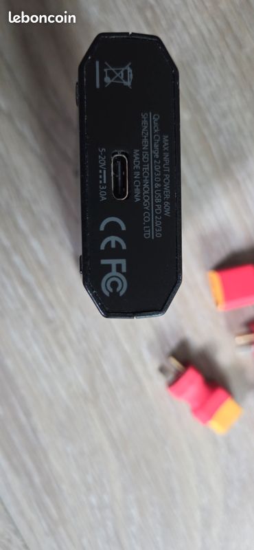 Chargeur USB Vhbw Pour Batterie RC LJ-0740500E - 7,4V 2A - 55 Cm - JST-XH 3P - Pour Modélisme