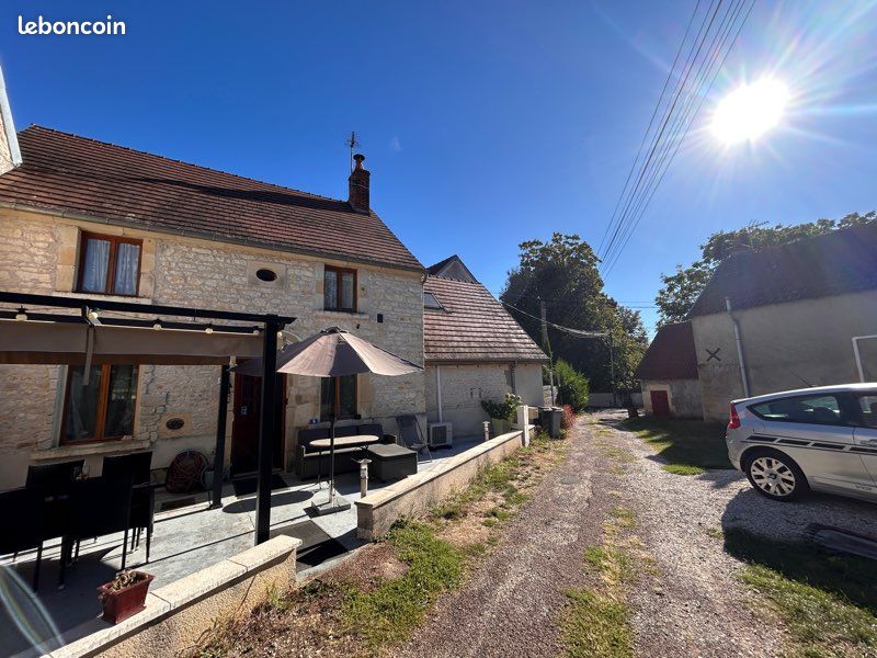 Maison 3 pièces 100 m² · à Alligny-Cosne · 100 m² · 104 900 €