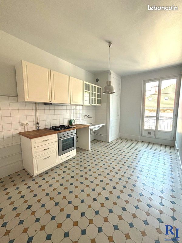 Appartement 3 pièces 94 m² · à Grenoble · 94 m² · 1 199 €