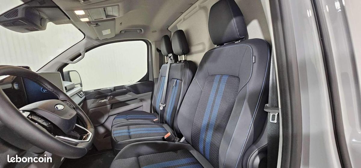 Ford Transit Custom FOURGON 320 L1H1 2.0 ECOBLUE 170 CH BVA8 SPORT (image 27)