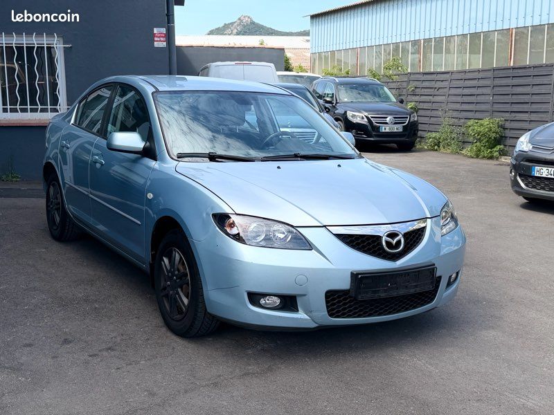 Mazda 3 berline 1.6 élégance (image 1)