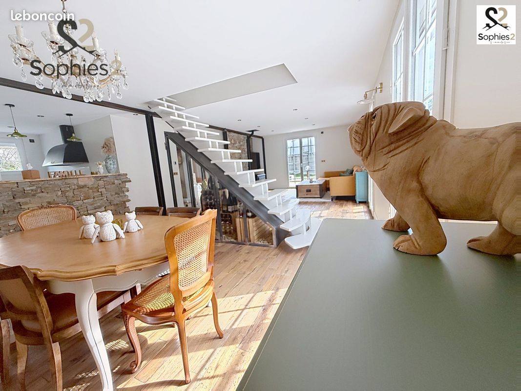 Maison 6 pièces 144 m² · au Pont-de-Claix · 144 m² · 450 000 €