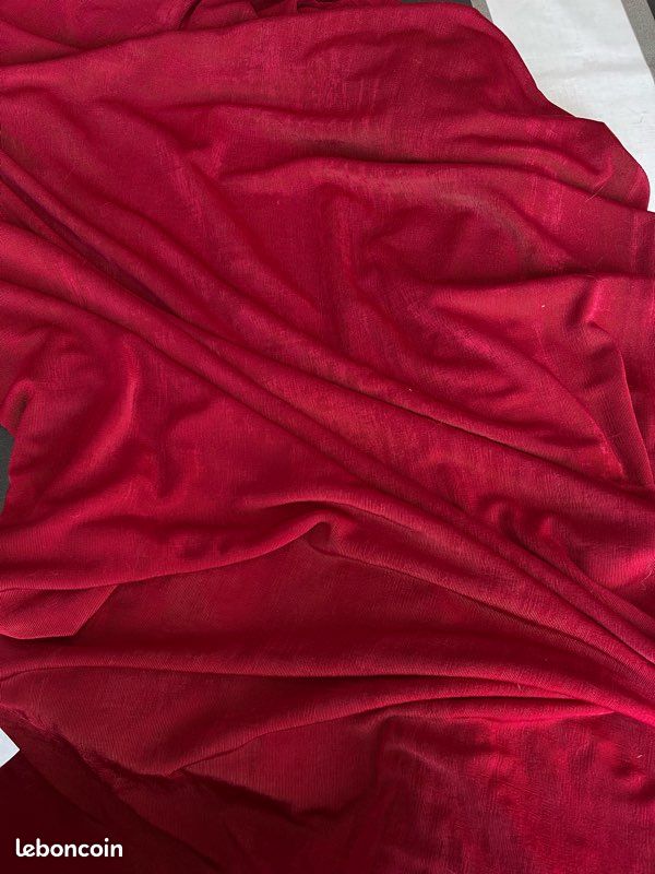 Grand coupon tissu robe soirée (image 2)