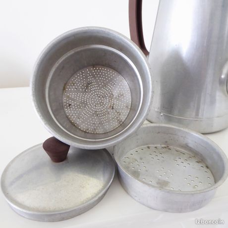 Ancienne cafetière en tôle émaillée années 40 - 50 - Collection