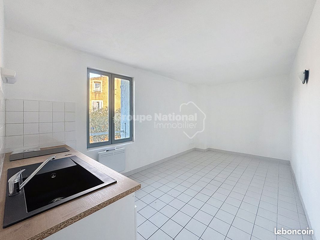 Appartement 1 pièce 19 m² · à Pierrelatte · 19 m² · 330 €