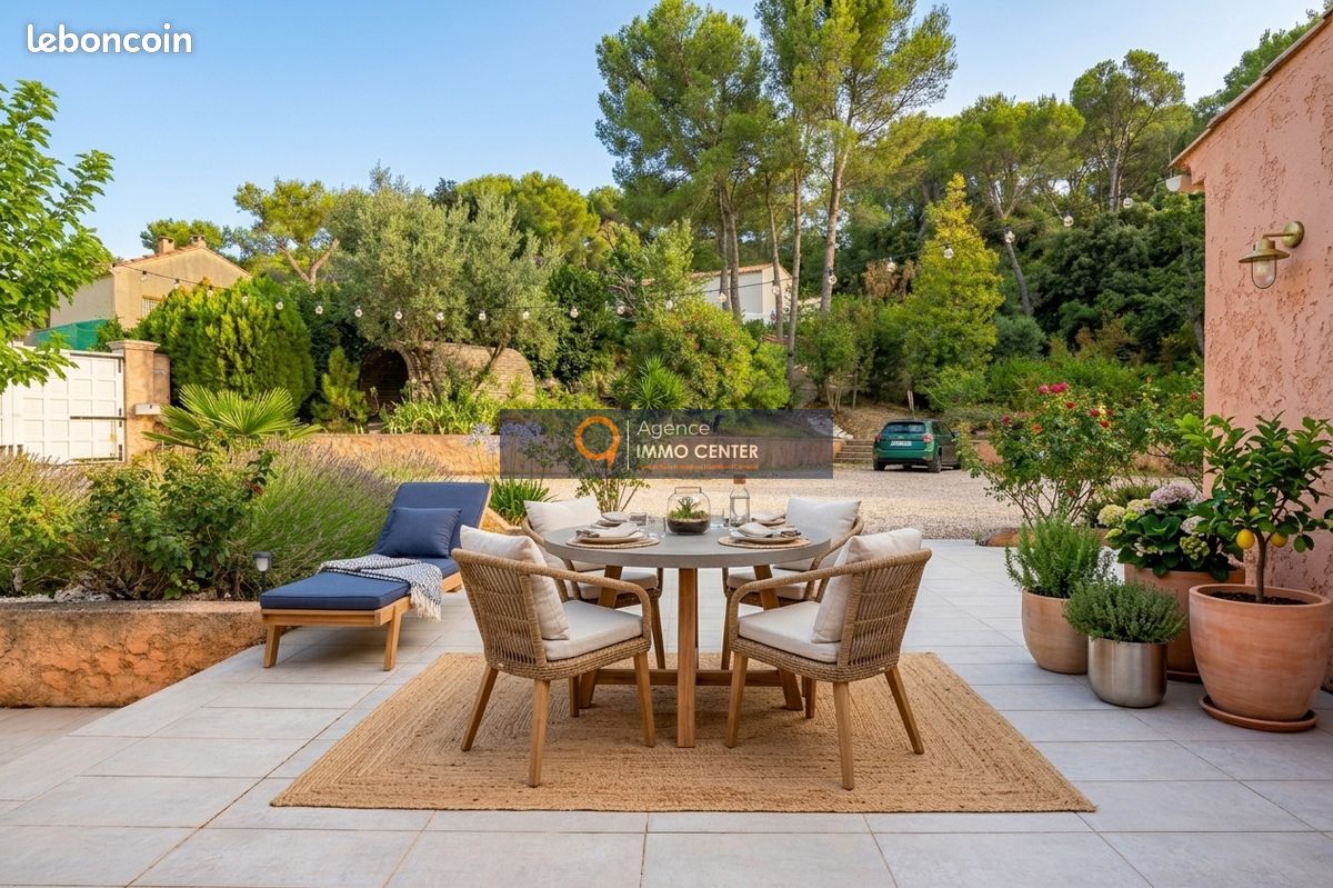 Maison 5 pièces 158 m² · à Pierrefeu-du-Var · 158 m² · 480 000 €