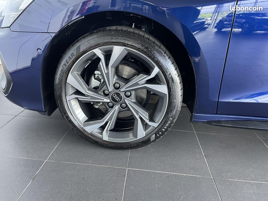 AUDI A3 Berline TFSI Mild Hybrid 150 S tronic 7 S line (image 4)