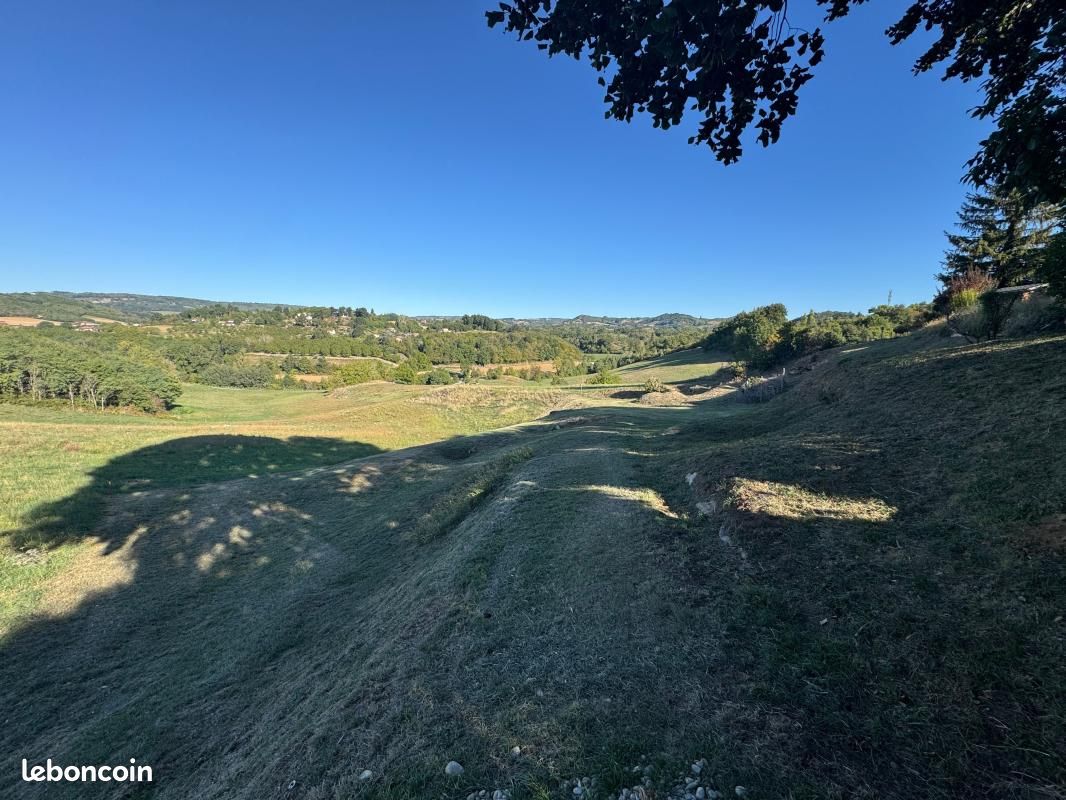 Terrain 1515 m² · à Chatte · 49 000 €