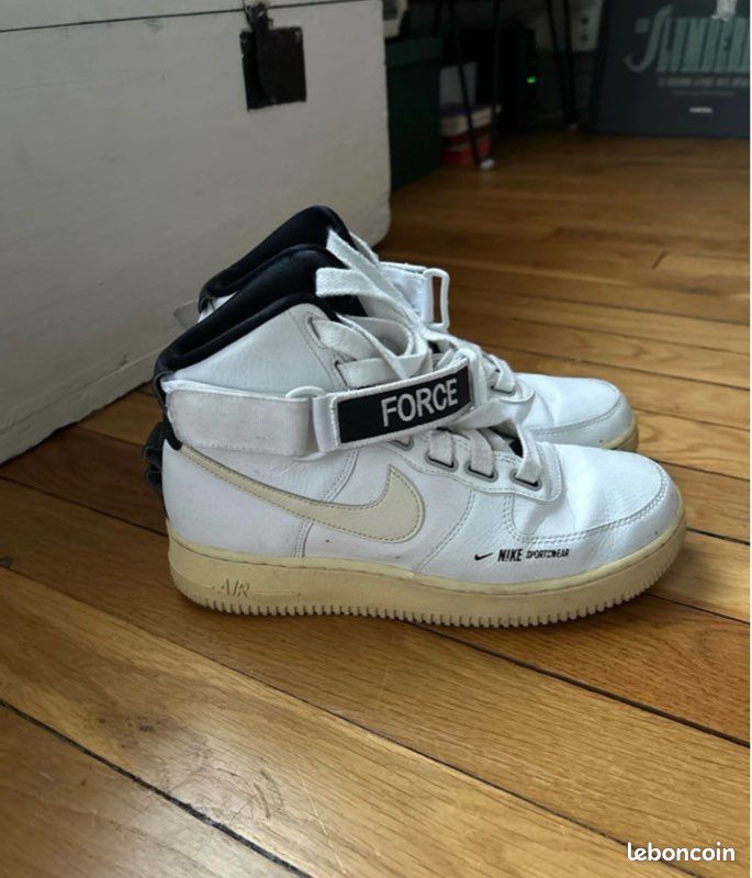 Baskets Nike Air Force AF-1 high taille 39 Chaussures