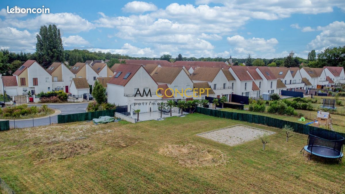 Terrain 1137 m² · à Villeneuve-Saint-Denis · 1 137 m² · 284 000 €