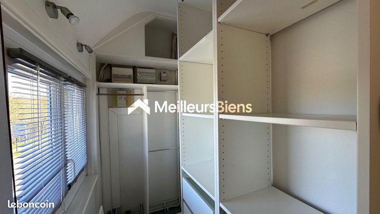 https://img.leboncoin.fr/api/v1/lbcpb1/images/73/ba/ff/73baff90e589878bfb5f12e4538b96dbf8b25437.jpg?rule=ad-image