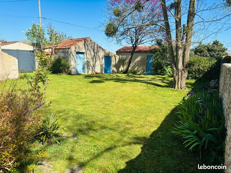 Maison 7 pièces 160 m² · à Saint-Agnant · 160 m² · 385 000 €