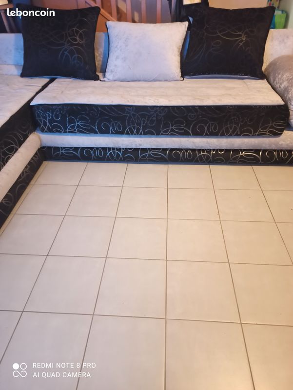 Canapé marocain + une table (image 2)