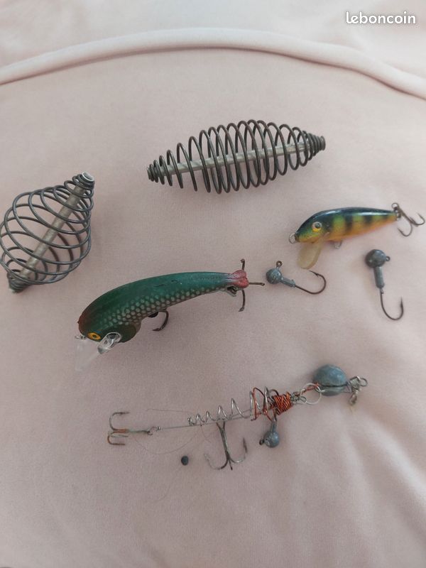 Lot ancien materiel de peche - Petits matériels - Accessoires
