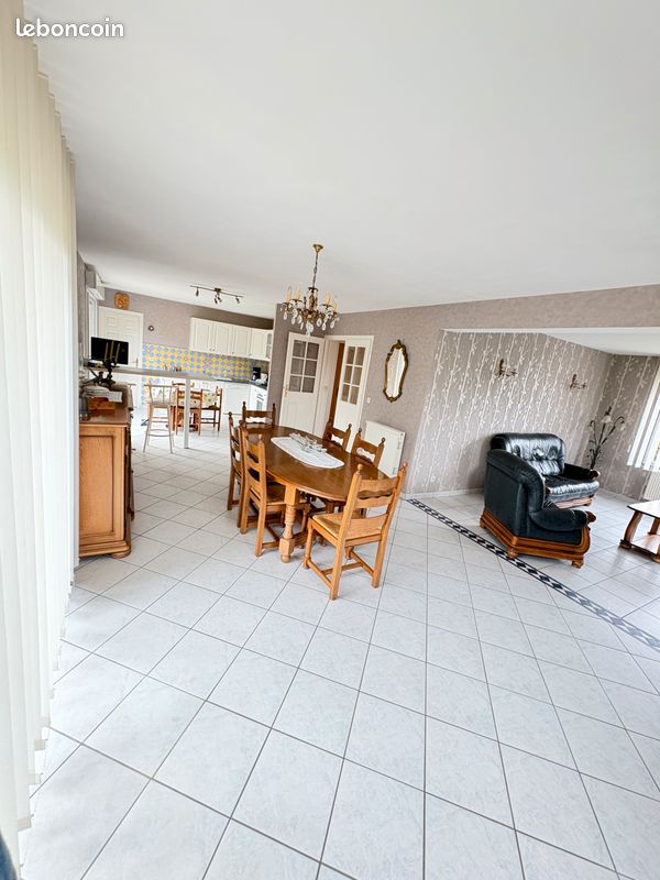 Maison 8 pièces 152 m² · à Saint-Martin-lez-Tatinghem · 152 m² · 298 000 €
