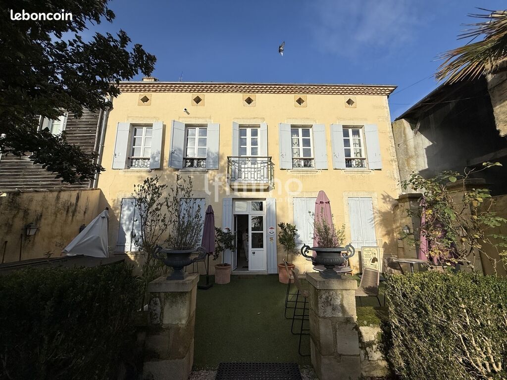 Maison 7 pièces 210 m² · à La Réole · 210 m² · 453 000 €