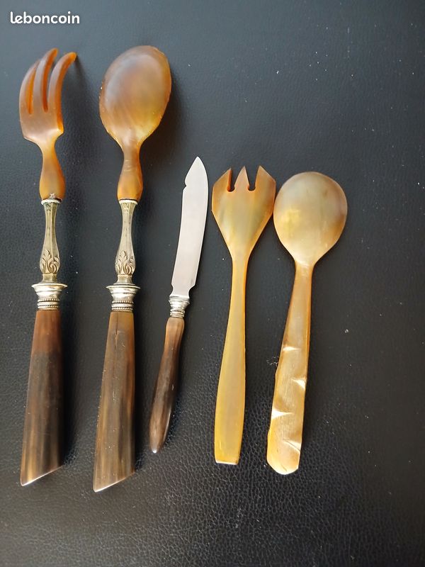 Lot anciens couverts à salade et petit couteau à fromage (image 2)