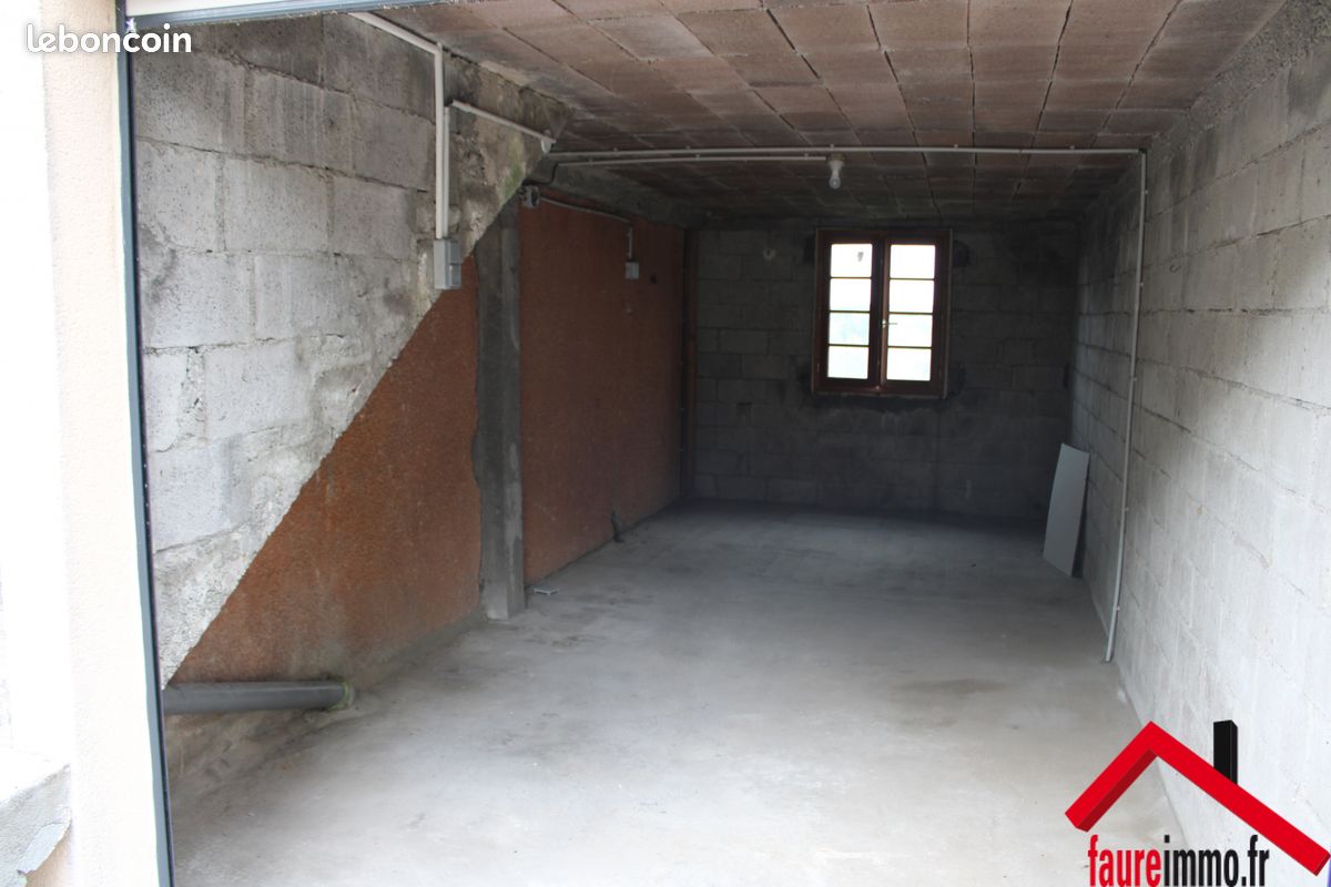 Maison 5 pièces 92 m² - Uzerche 19140 (image principale 9)