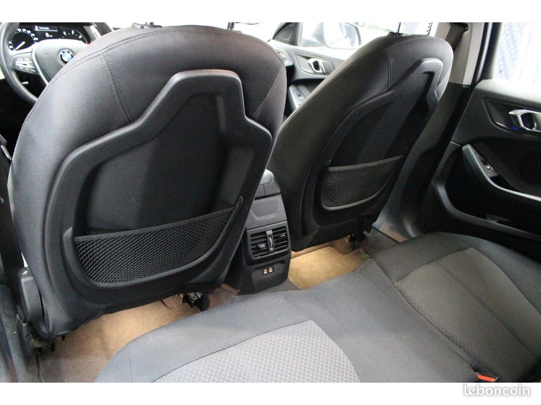 BMW SERIE 1 118d - BVA BERLINE F40 Lounge (image 34)