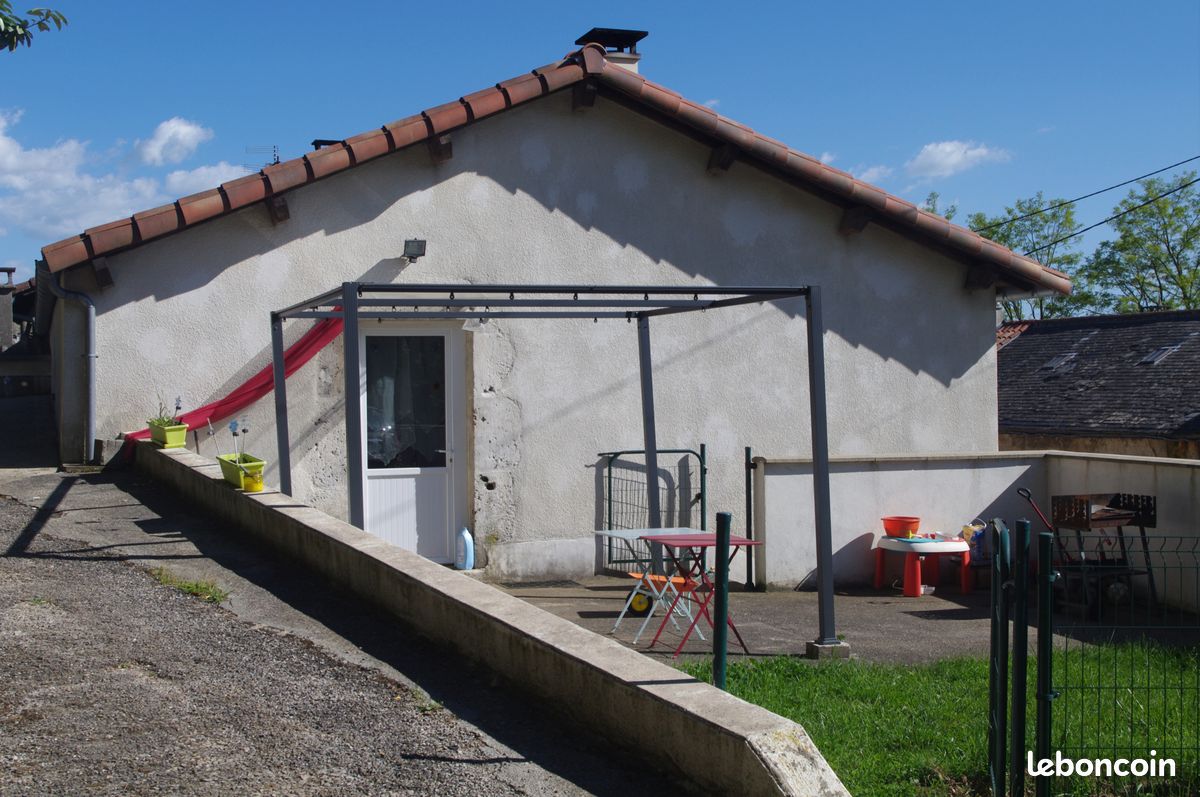 Maison 4 pièces 81 m² · à L'Hospitalet-du-Larzac · 81 m² · 750 €/mois