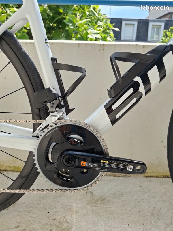 Vélo de route BMC SLR 01 TWO – État neuf – 2024 (image 4)