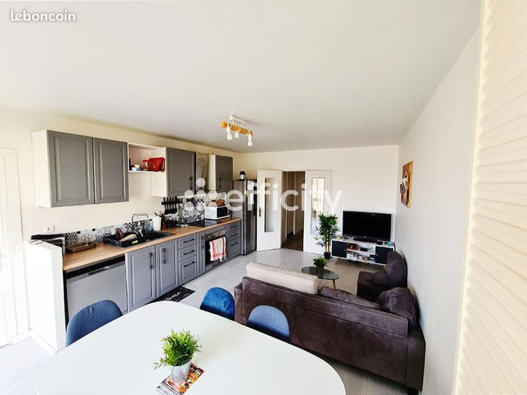 Appartement 6 pièces 104 m² · à Pontoise · 104 m² · 279 000 €