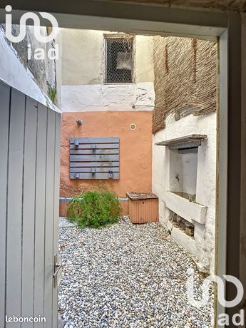 https://img.leboncoin.fr/api/v1/lbcpb1/images/73/c2/3b/73c23b2ae87ab982792d192727e771c4bf84914f.jpg?rule=ad-image