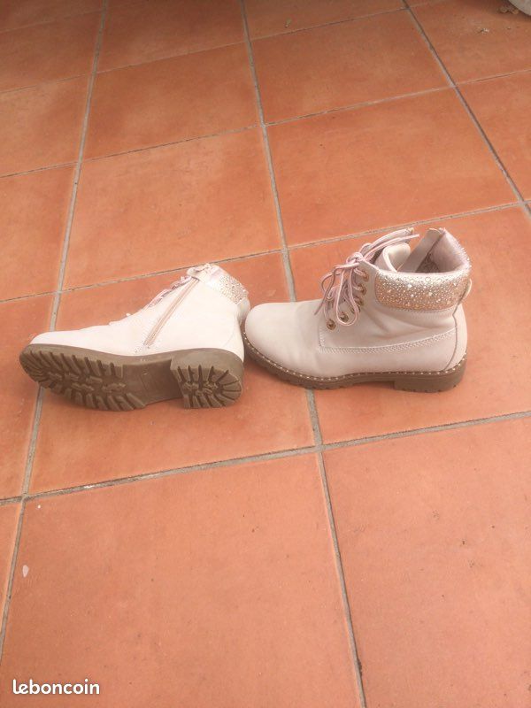 Chaussures pointure 35 (image 1)