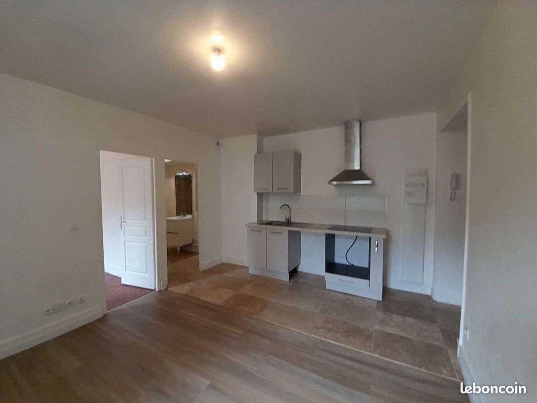 Appartement 2 pièces 37 m² · à Carpentras · 37 m² · 498 €